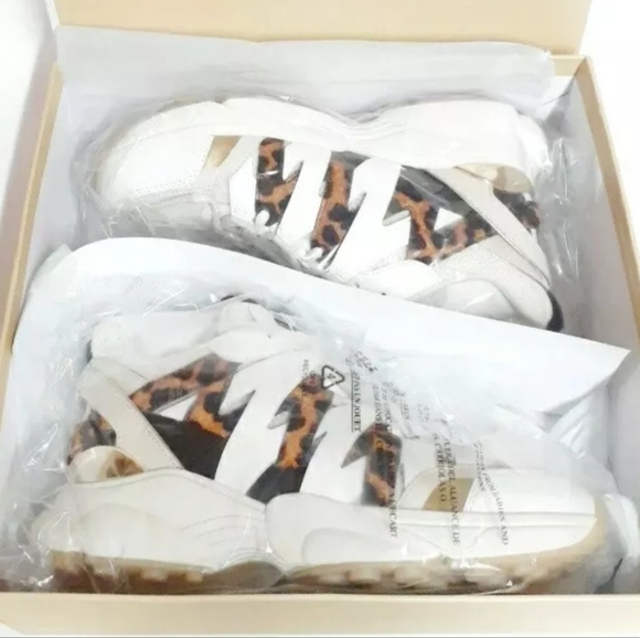 Michael Kors Women's Mixed Media Trainer Sneaker Size 9.5M Ecru Leopard NIB - Picture 12 of 12
